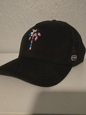 AlterEgo Running Hat with Pink & Blue Palm Tree Patch